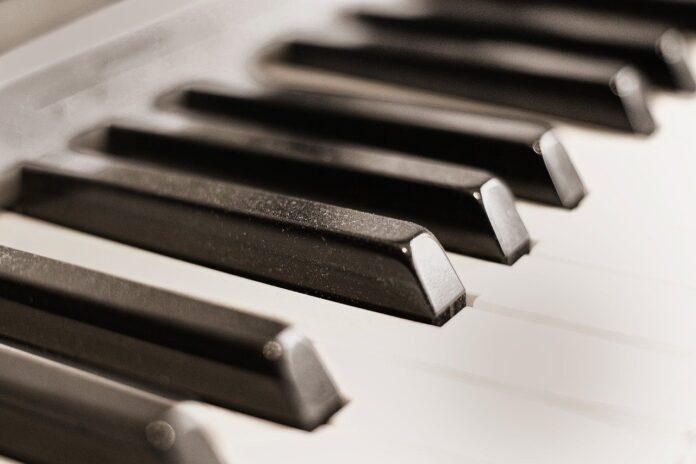 fortepian uzywany