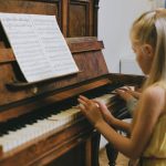 gra na pianinie