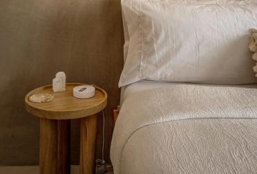 nocne szafki i stoliki